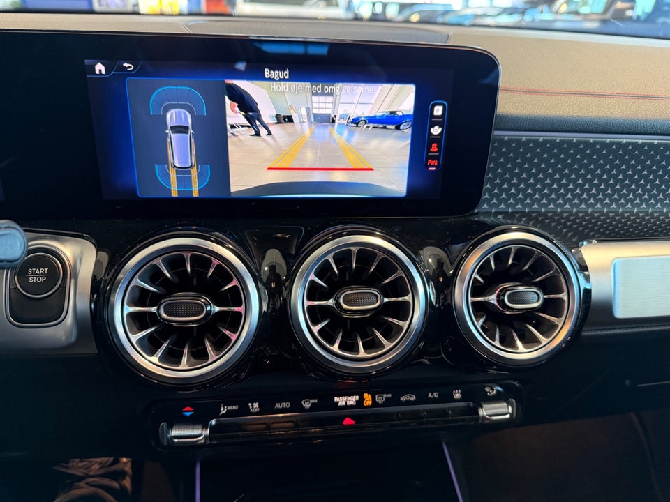 Mercedes EQB300 AMG Line 4Matic 5d