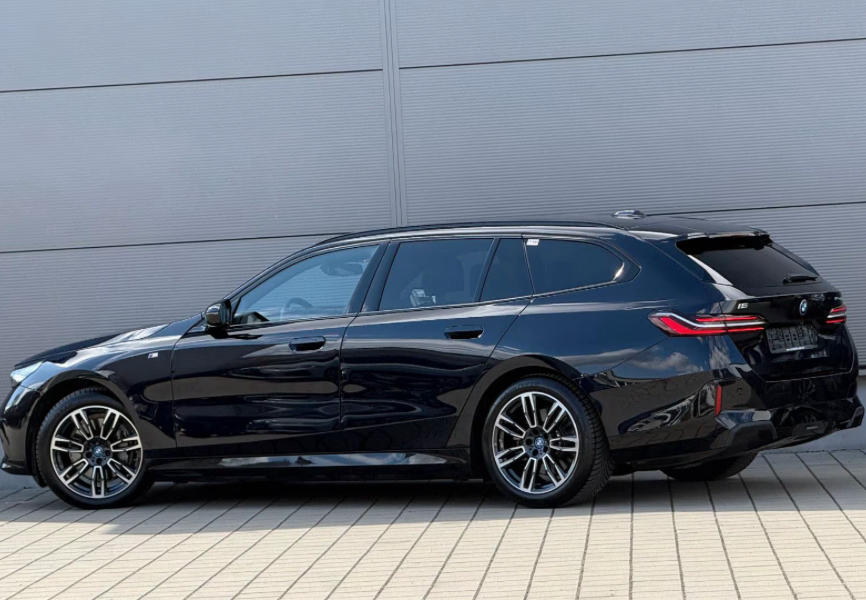 BMW i5 eDrive40 Touring M-Sport 5d