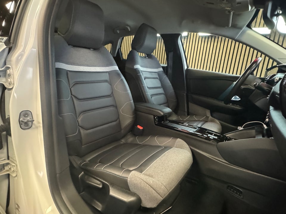 Citroën ë-C4 50 Shine 5d