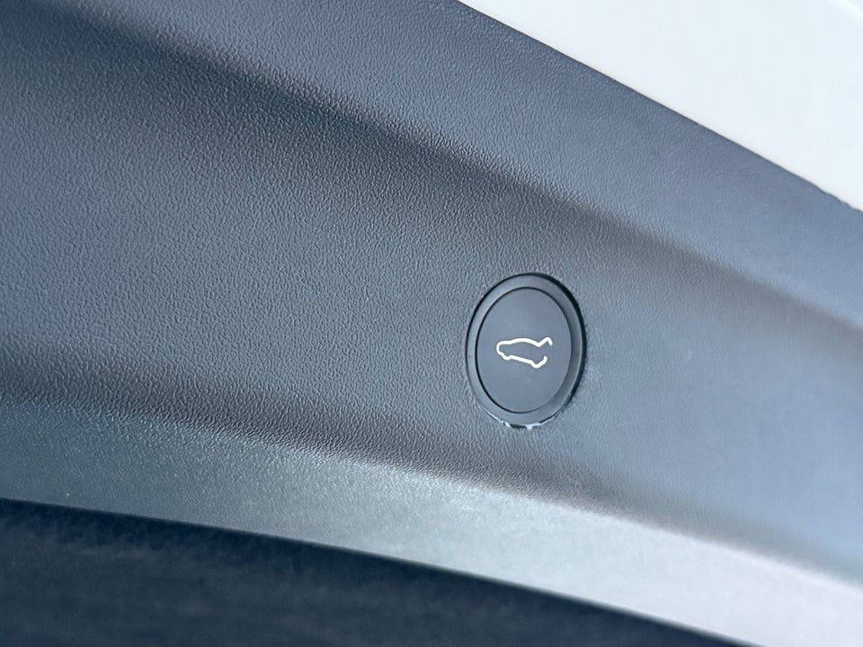 Tesla Model Y Performance AWD 5d