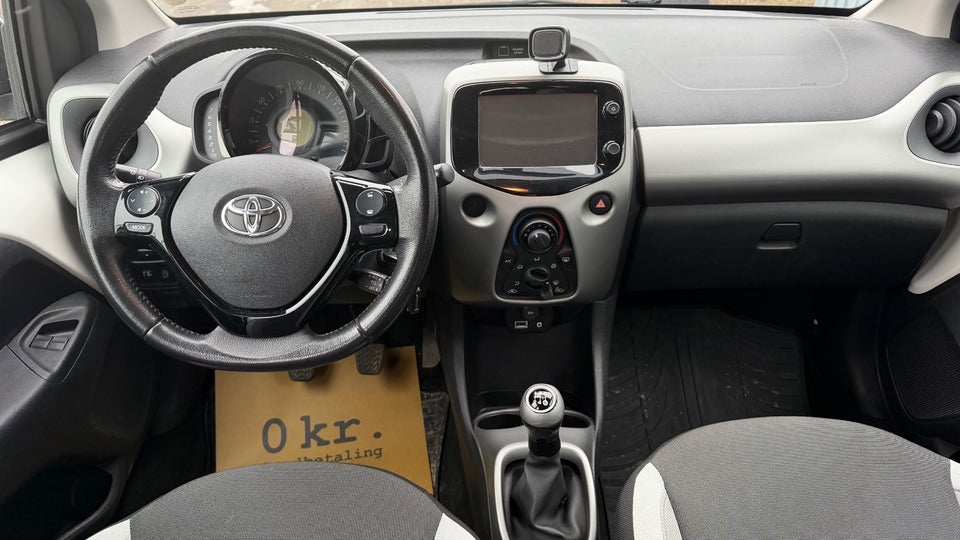 Toyota Aygo 1,0 VVT-i x-sky 5d