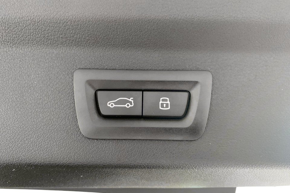 BMW iX2 xDrive30 M-Sport 5d