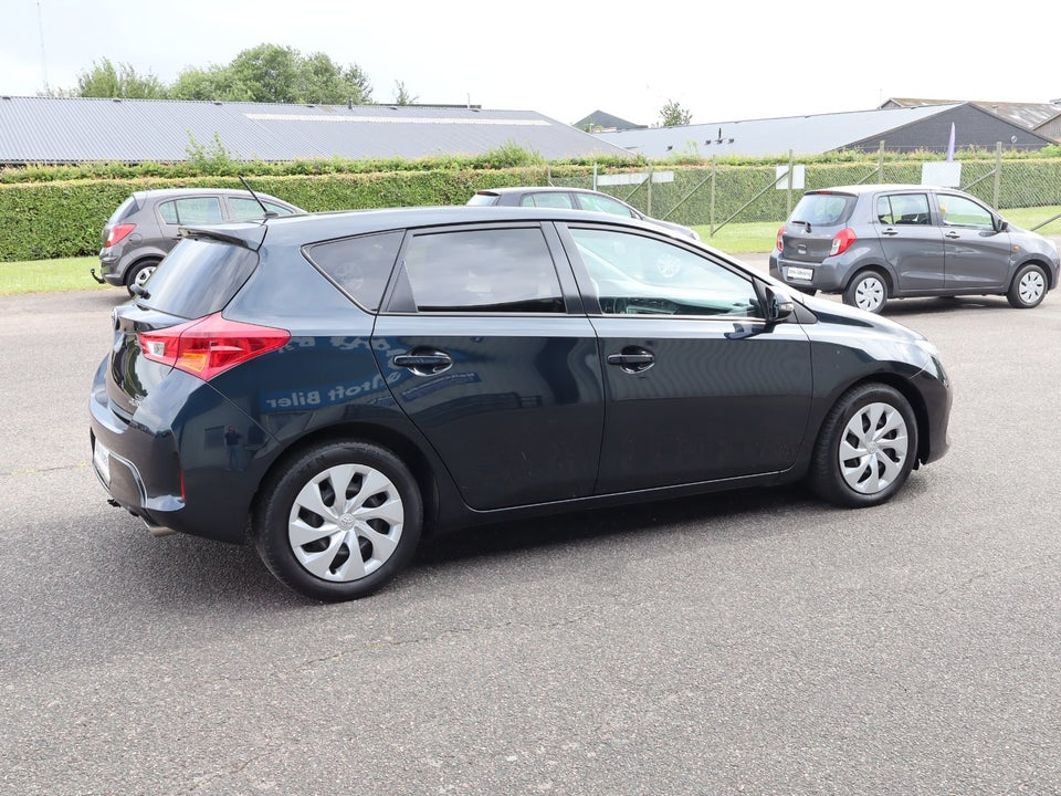 Toyota Auris 2,0 D-4D T4 5d
