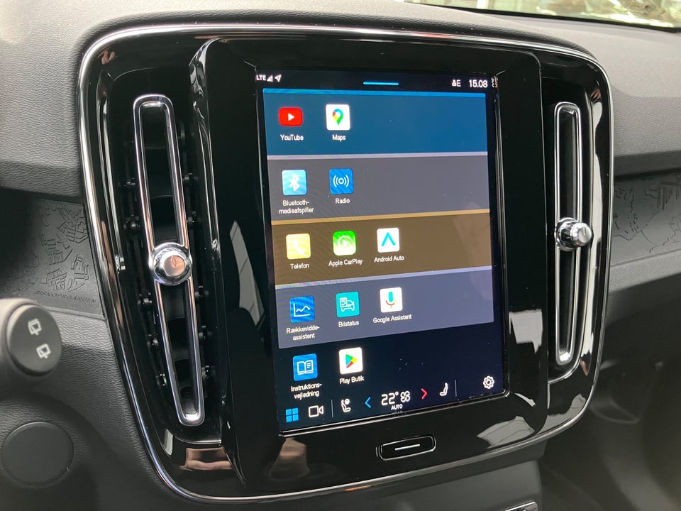 Volvo EX40 Extended Range Plus 5d