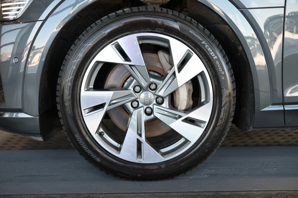Audi e-tron 55 Advanced quattro 5d