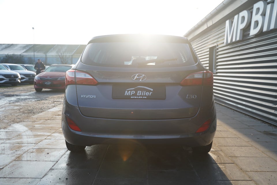 Hyundai i30 1,6 CRDi 110 Active+ CW 5d
