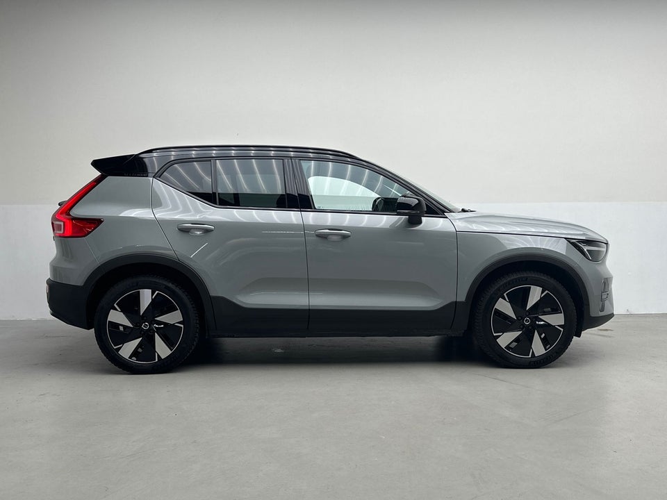 Volvo XC40 ReCharge Extended Range Plus 5d