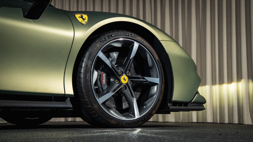 Ferrari SF90 Spider 4,0 DCT 2d