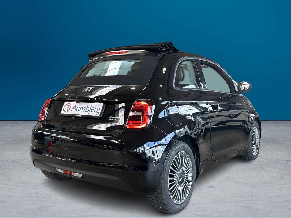 Fiat 500e Icon Cabrio 2d