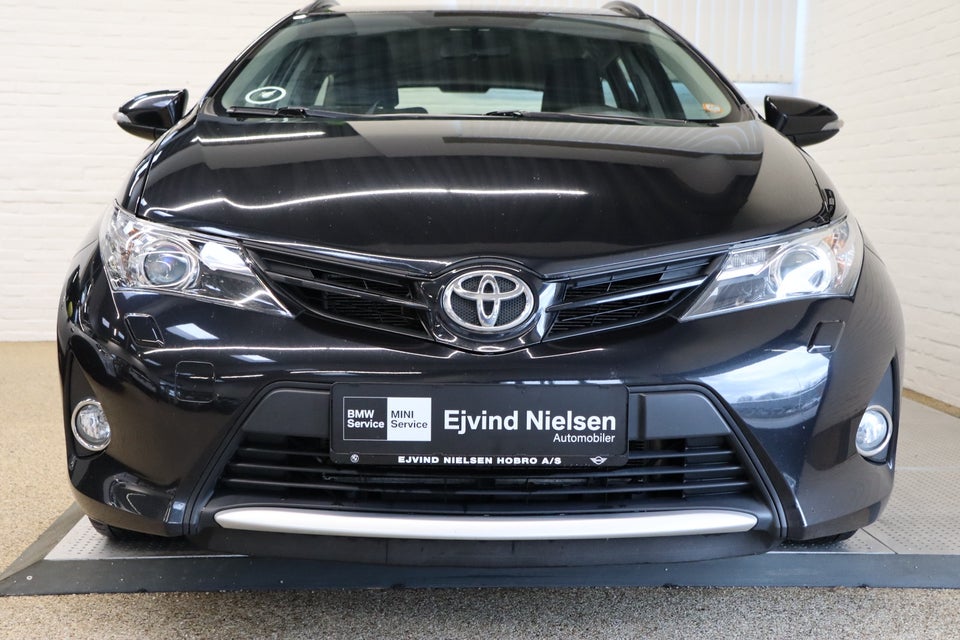 Toyota Auris 1,6 T2+ Comfort Touring Sports 5d