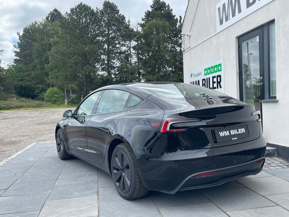 Tesla Model 3 RWD 4d