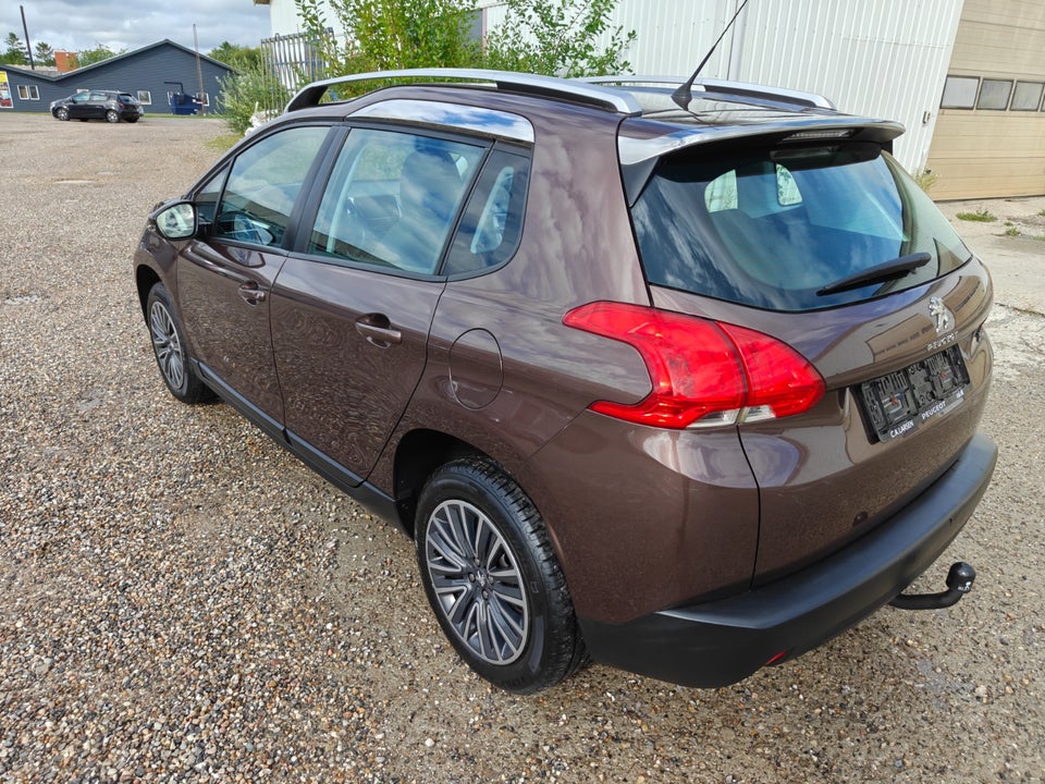 Peugeot 2008 1,2 VTi 82 Allure 5d