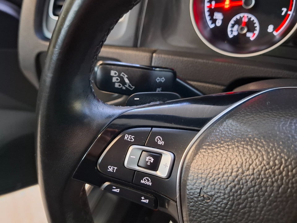 VW Golf VII 1,5 TSi 130 Comfortline DSG 5d