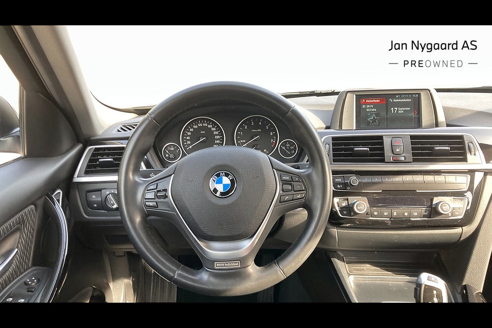 BMW 320i 2,0 Executive aut. 4d