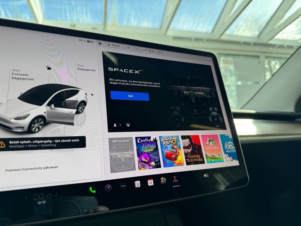 Tesla Model Y Long Range AWD 5d