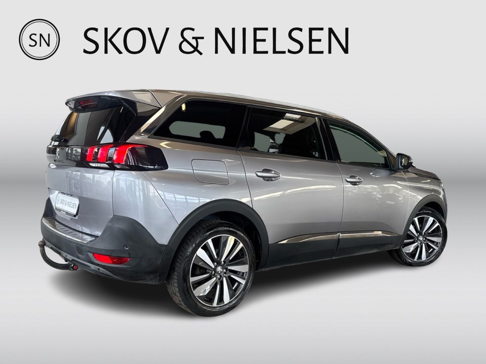 Peugeot 5008 1,6 BlueHDi 120 Allure 7prs 5d