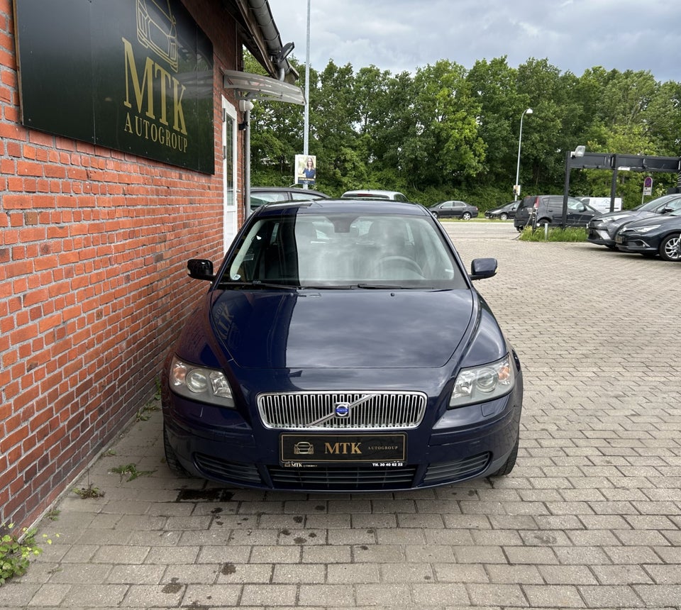 Volvo V50 1,6 Momentum 5d