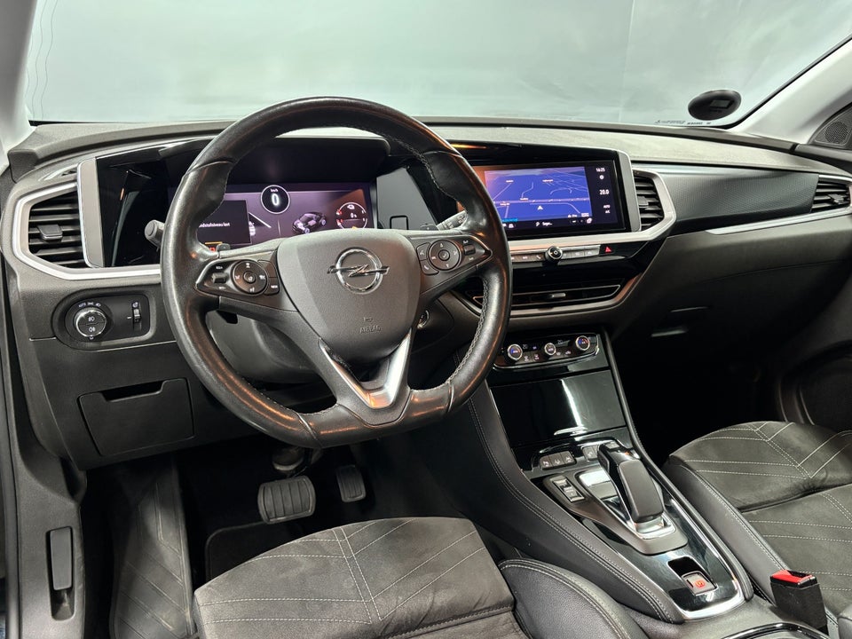 Opel Grandland 1,6 Hybrid Ultimate aut. 5d