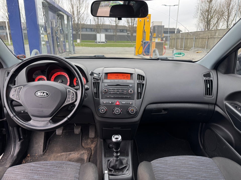 Kia Ceed 1,4 CVVT Exclusive SW 5d