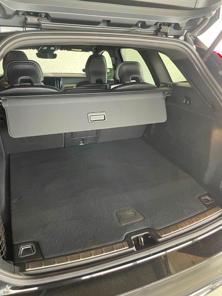 Volvo XC60 2,0 T6 ReCharge Black Edition aut. AWD 5d