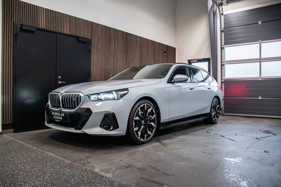 BMW i5 eDrive40 Touring Supercharged 5d