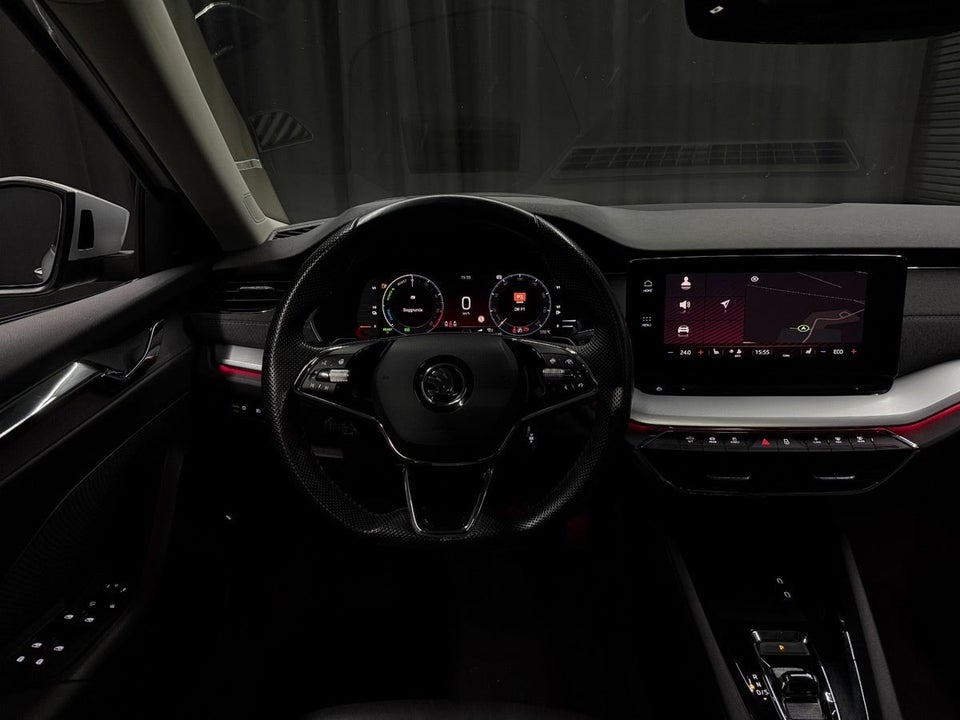 Skoda Octavia 1,4 TSi iV Sportline Combi DSG 5d