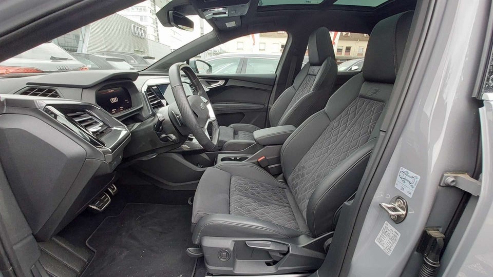Audi Q4 e-tron 35 S-line 5d