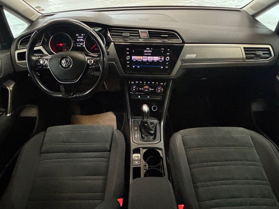 VW Touran 1,6 TDi 115 Highline DSG 7prs 5d