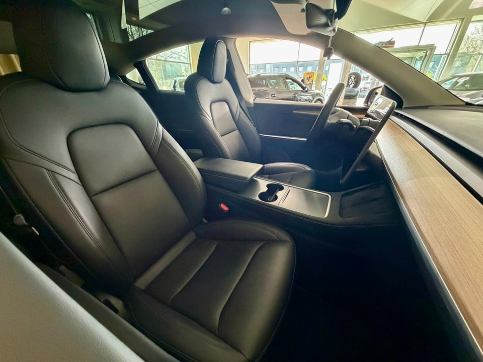 Tesla Model Y Performance AWD 5d