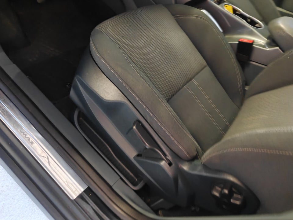 Ford C-MAX 1,6 SCTi 150 Titanium 5d