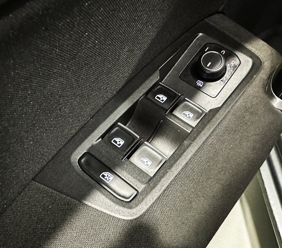 VW Touran 1,4 TSi 150 Comfortline 7prs 5d