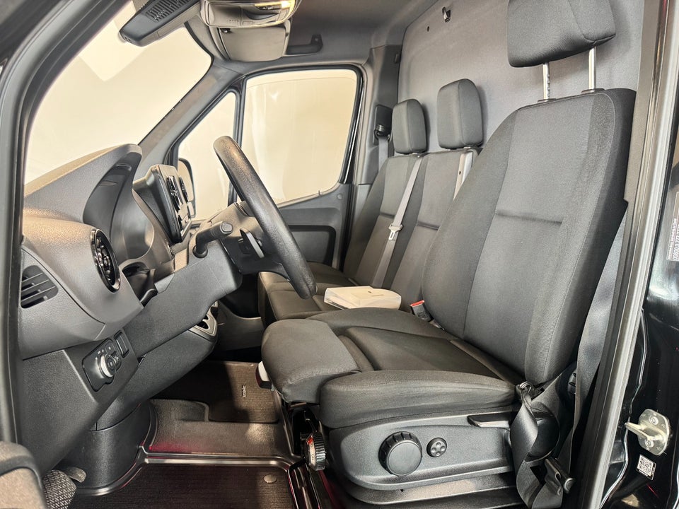 Mercedes Sprinter 317 2,0 CDi A2 Kassevogn aut. RWD