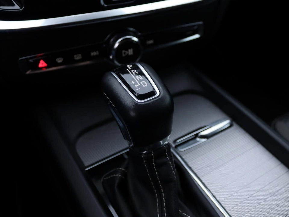 Volvo V60 2,0 T5 250 R-Design aut. 5d