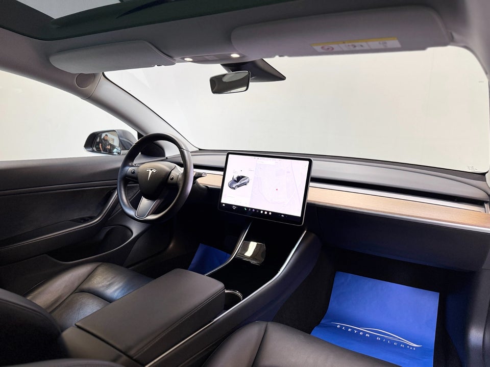 Tesla Model 3 Long Range AWD 4d