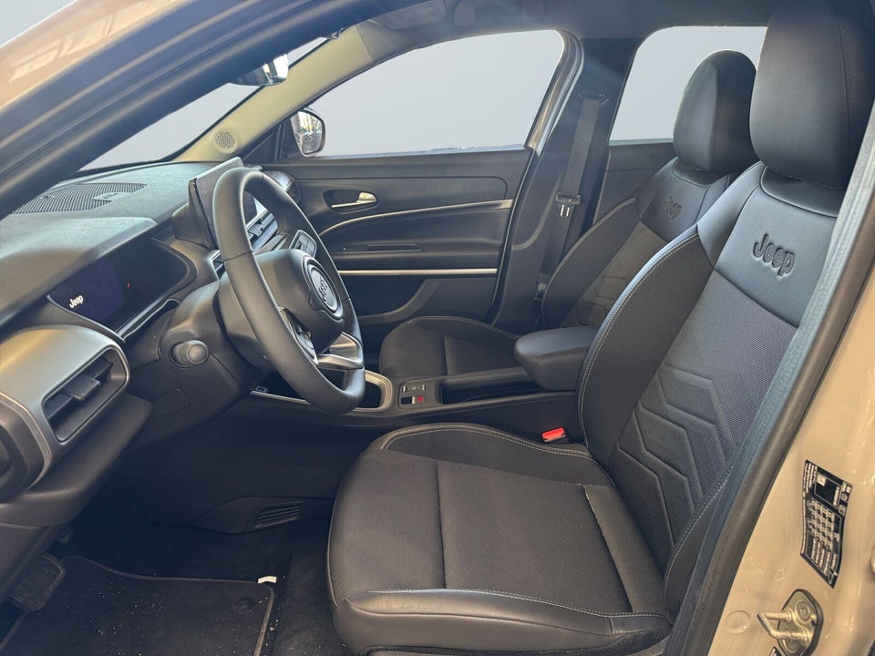 Jeep Avenger 54 Summit 5d