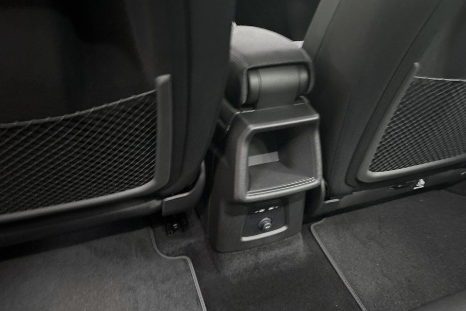 Audi Q4 e-tron performance 5d