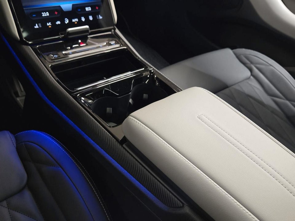 Ford Explorer 82 Premium Extended Range Van 5d