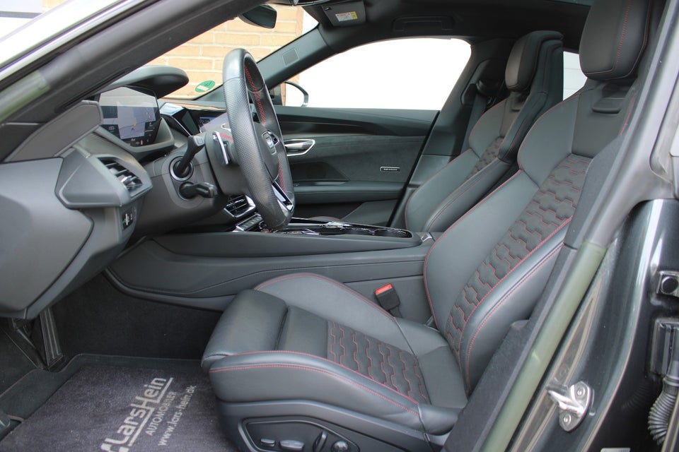 Audi e-tron GT quattro 4d