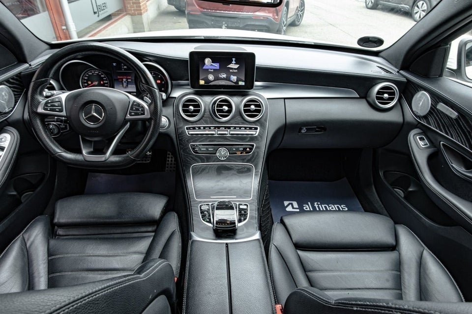 Mercedes C220 d 2,2 AMG Line stc. aut. 5d