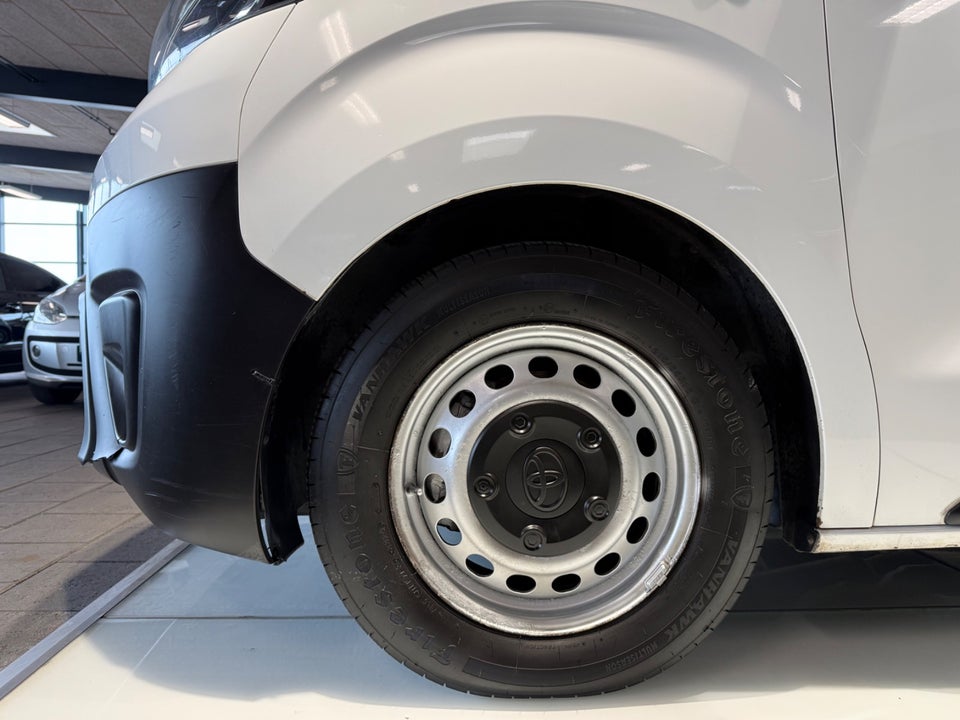 Toyota ProAce 2,0 D 120 Long Comfort 5d