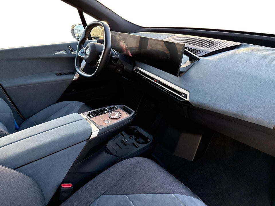 BMW iX xDrive40 Fully Charged M-Sport 5d