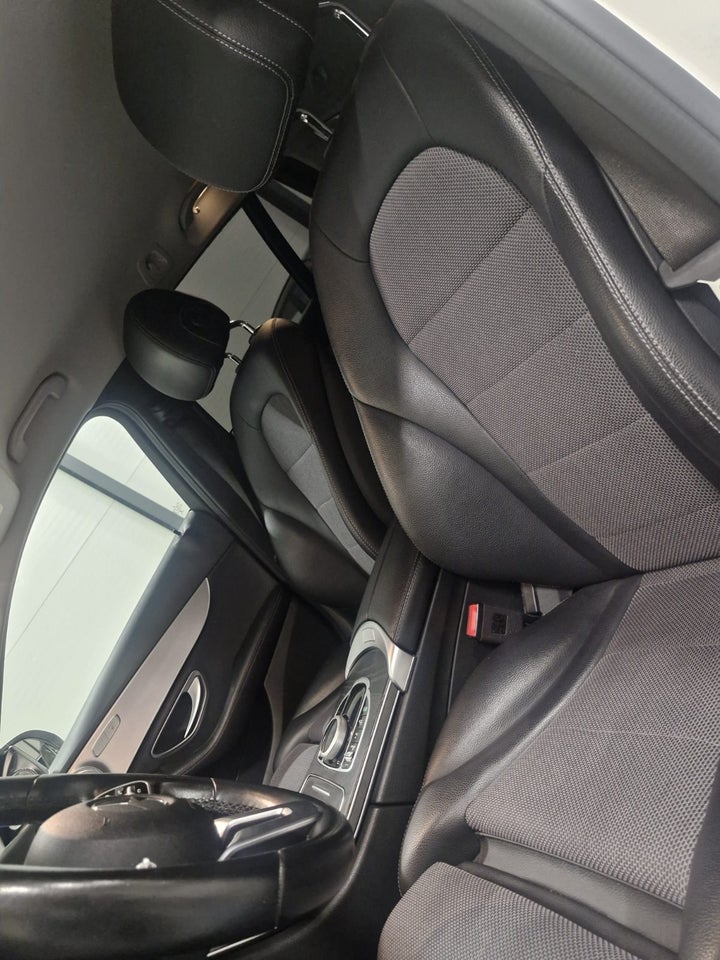 Mercedes C220 d 2,0 Avantgarde stc. aut. 5d