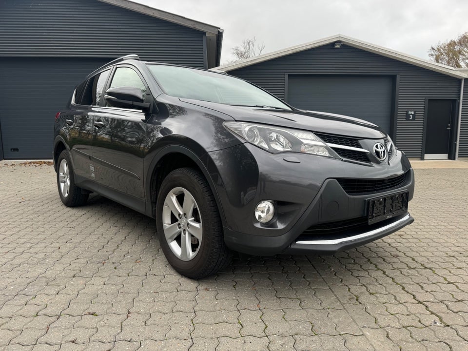 Toyota RAV4 2,0 D-4D T3 Van 5d