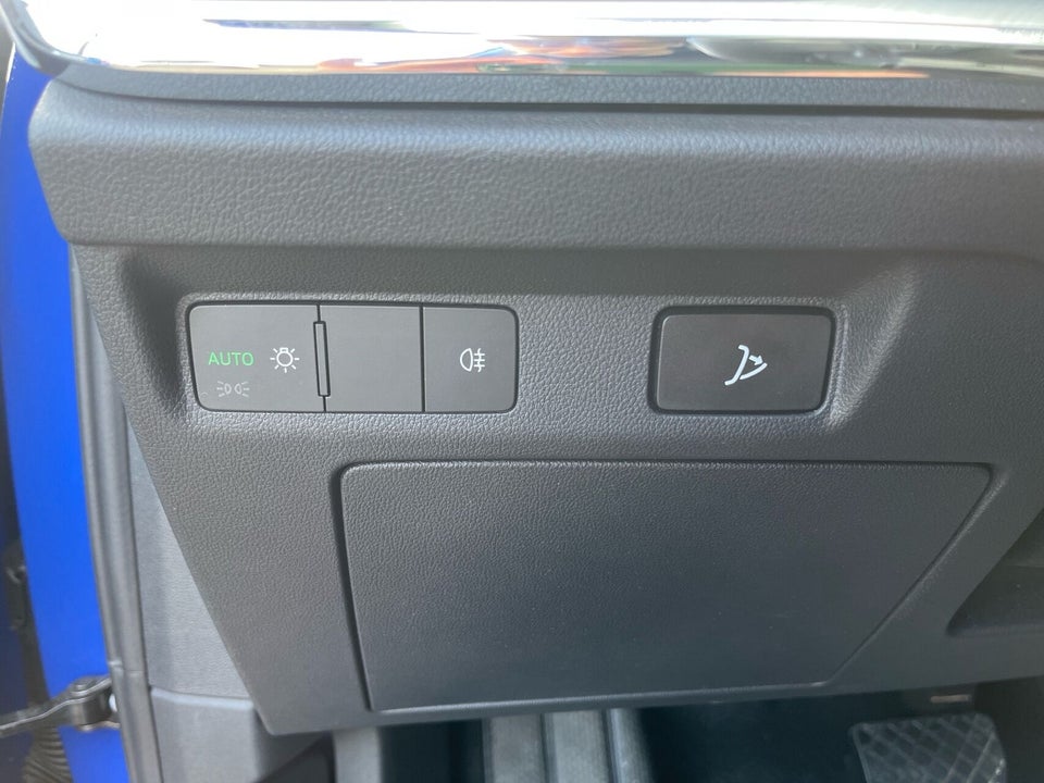 Skoda Enyaq 60 iV Loft 5d