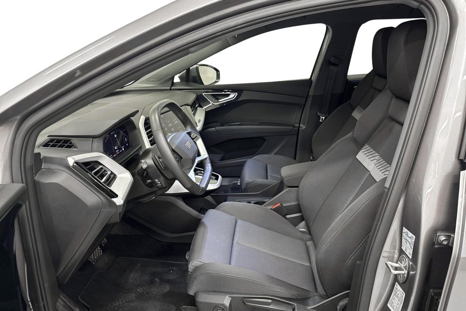 Audi Q4 e-tron 45 Progress 5d
