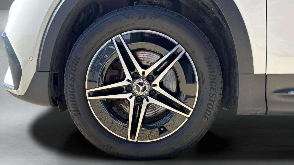Mercedes EQB300 AMG Line 4Matic 5d