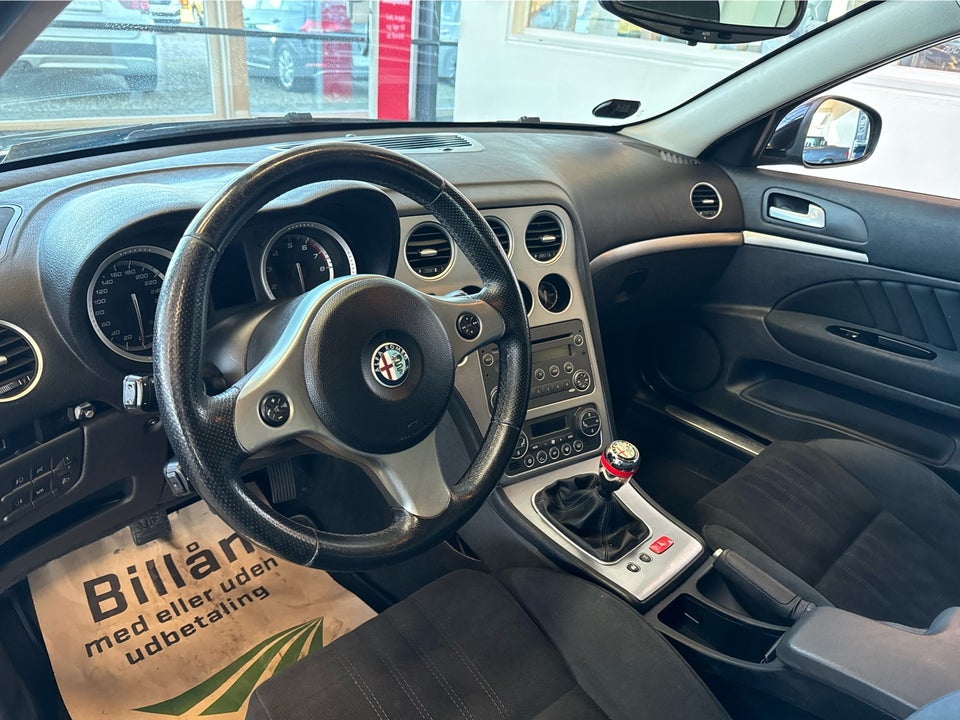 Alfa Romeo 159 1,75 TBi Distinctive Sportwagon 5d