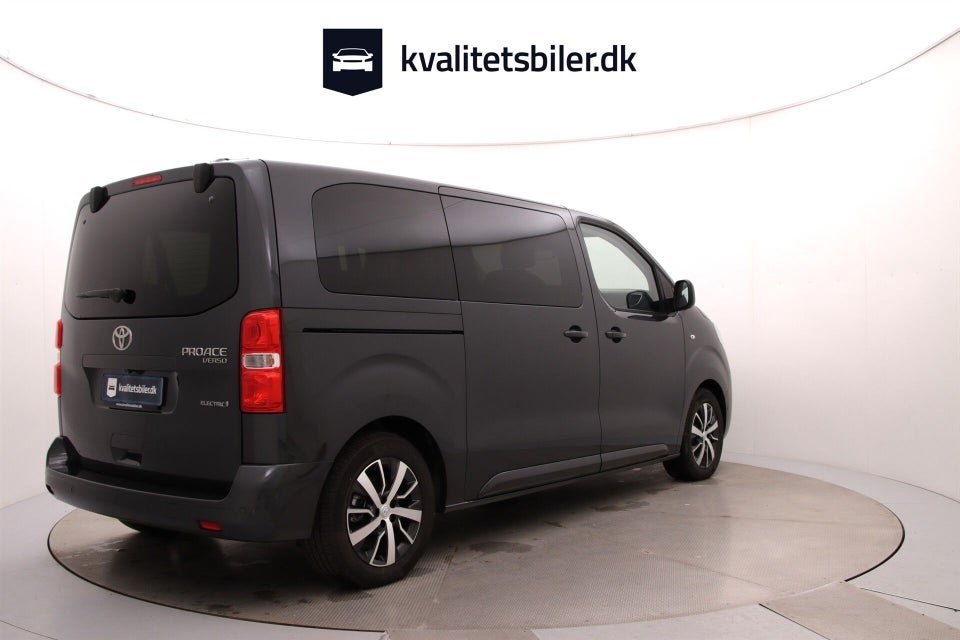 Toyota ProAce Verso 75 Medium Teamplayer 5d