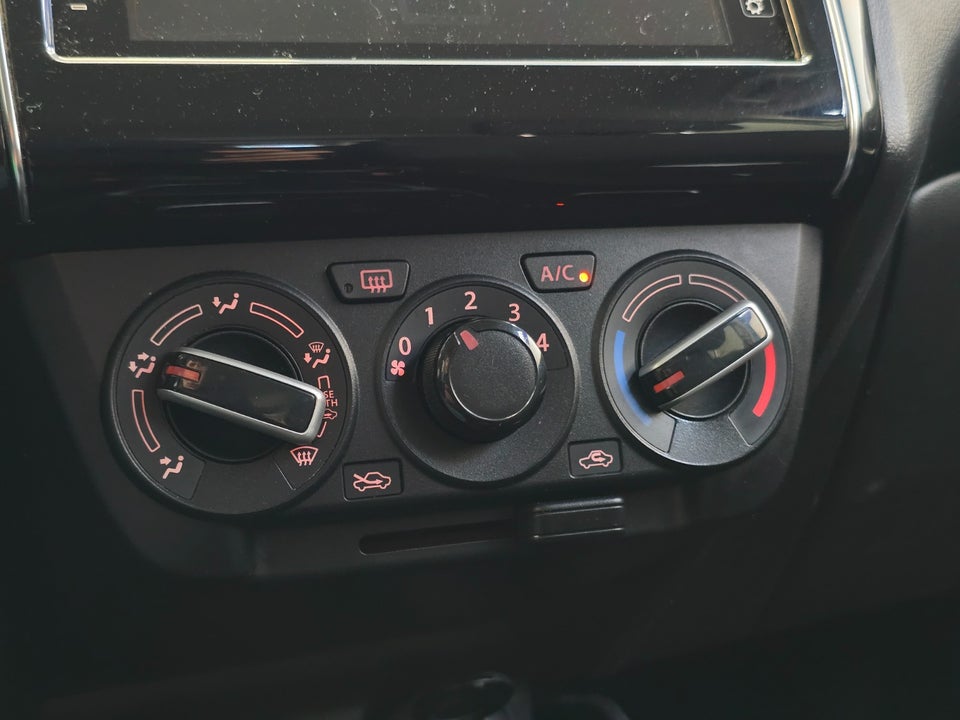 Suzuki Swift 1,2 Dualjet mHybrid Action 5d