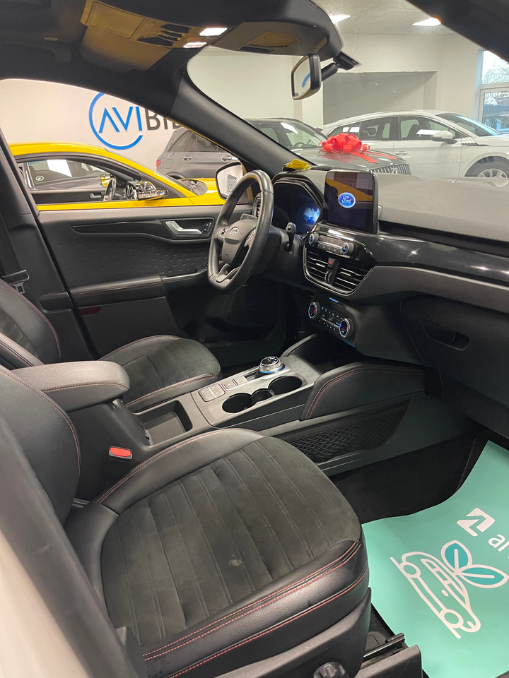 Ford Kuga 2,5 PHEV ST-Line X CVT 5d